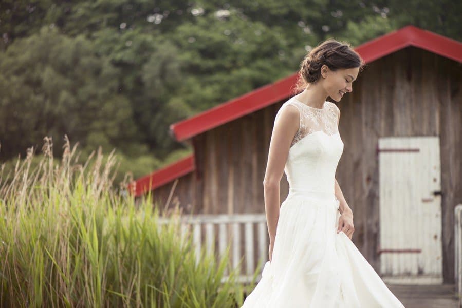 Das Brautkleid Gisele von Lambert Creations passt herrlich zu Boho und Vintage Hochzeiten.
