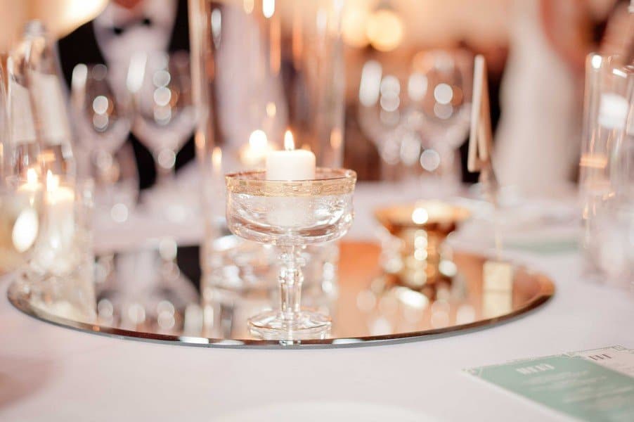 Tischdeko für eine Hochzeit im Stil der 20er Jahre