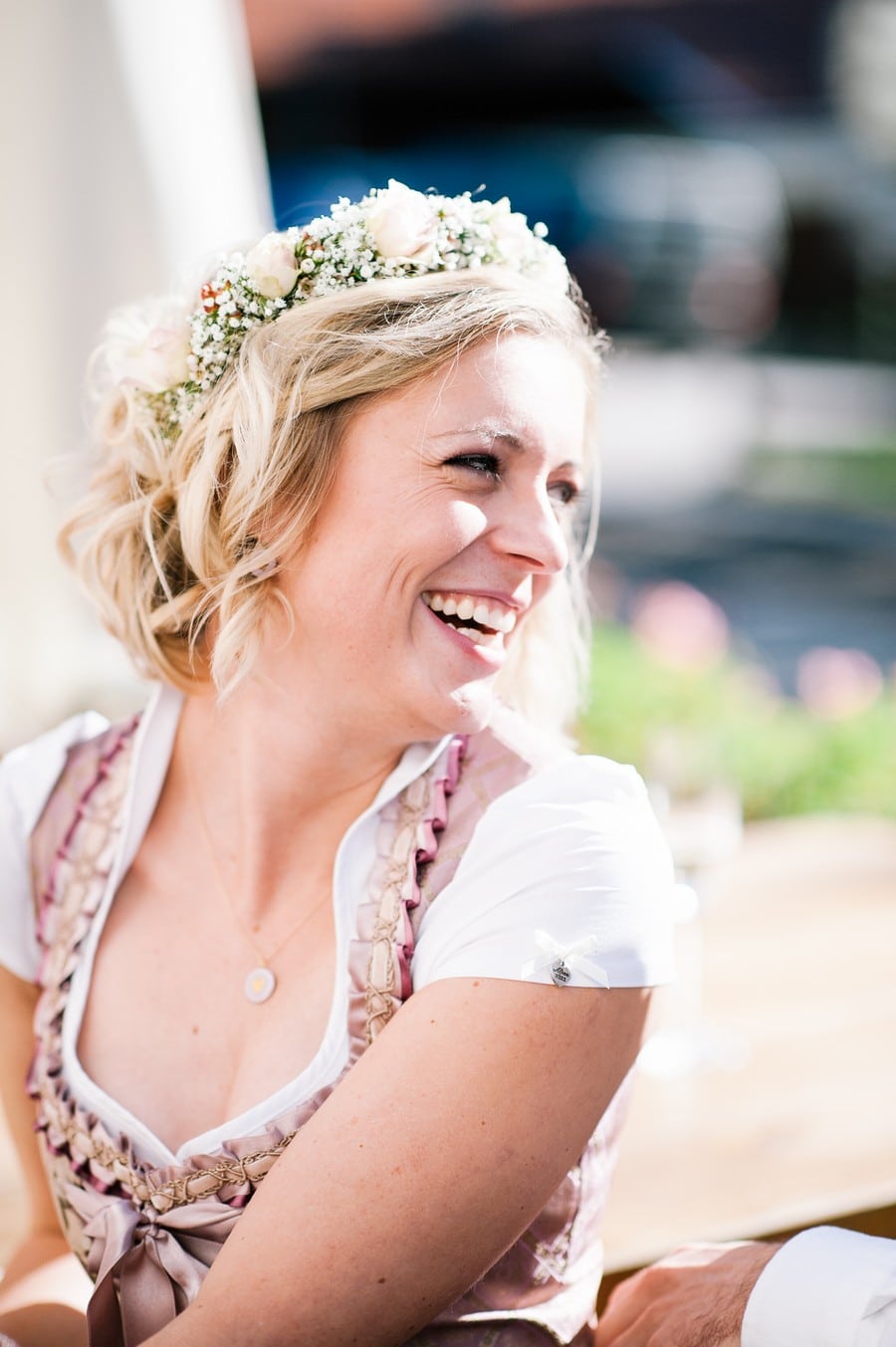 Eine Hochzeit am Tegernsee, stilecht im Dirnd und mit Feier in der Alpenrose