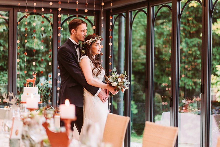 Zauberhafte Inspirationen für eine natürliche Boho-Hochzeit mit Kupfer am Starnberger See im La Villa