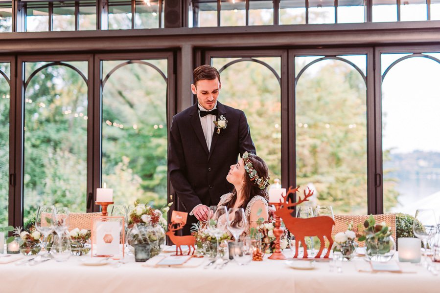 Zauberhafte Inspirationen für eine natürliche Boho-Hochzeit mit Kupfer am Starnberger See im La Villa