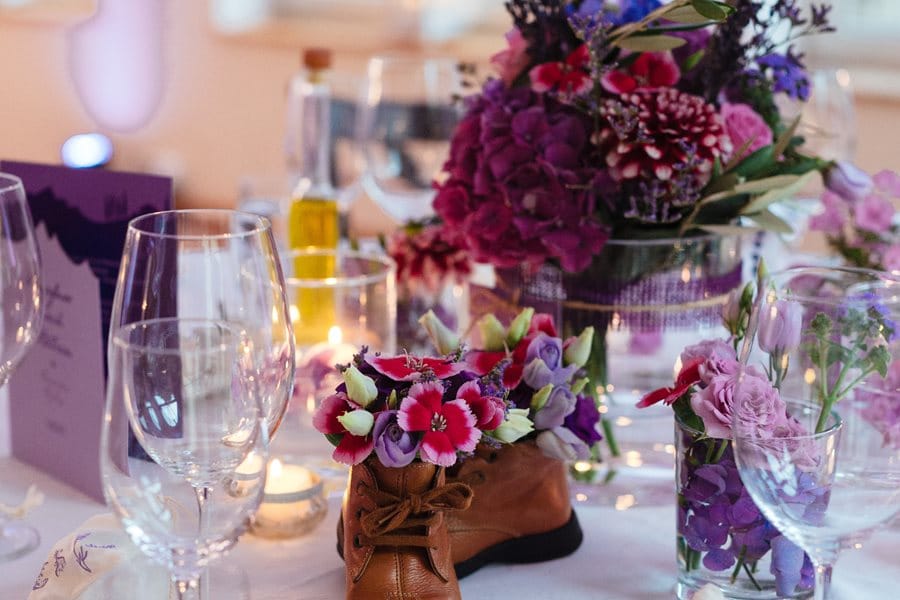 Die Pantone „Farbe des Jahres“ 2018: echte Hochzeit in Ultra Violett